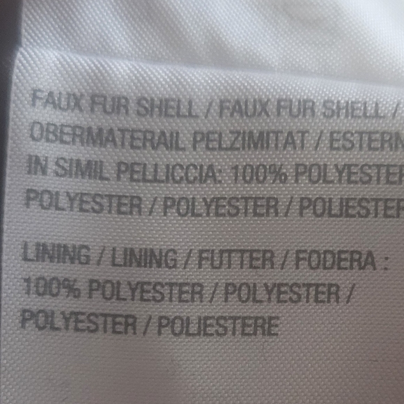 Dennis Basso Luxurious Tan and Brown Faux Fur Coat. - Picture 5 of 6